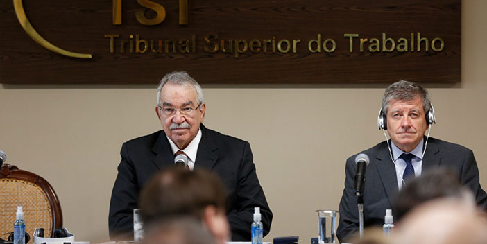 Presidente do TST apresenta modelo de conciliação trabalhista ao diretor-geral da OIT